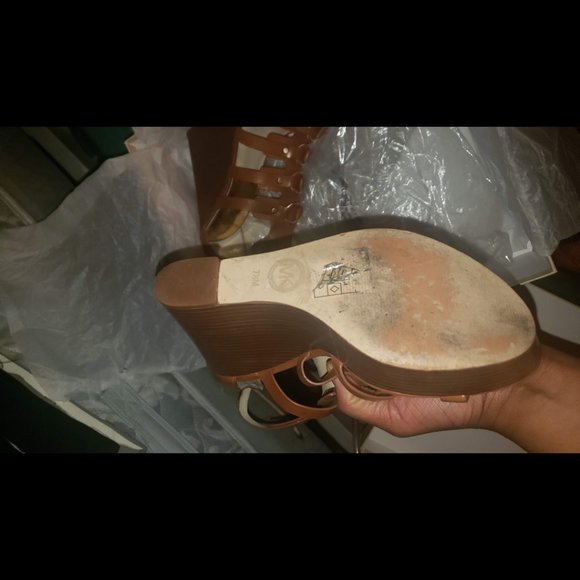 Wedge shoe - Picture 3 of 3